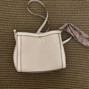 EUC Anne Klein bag taupe